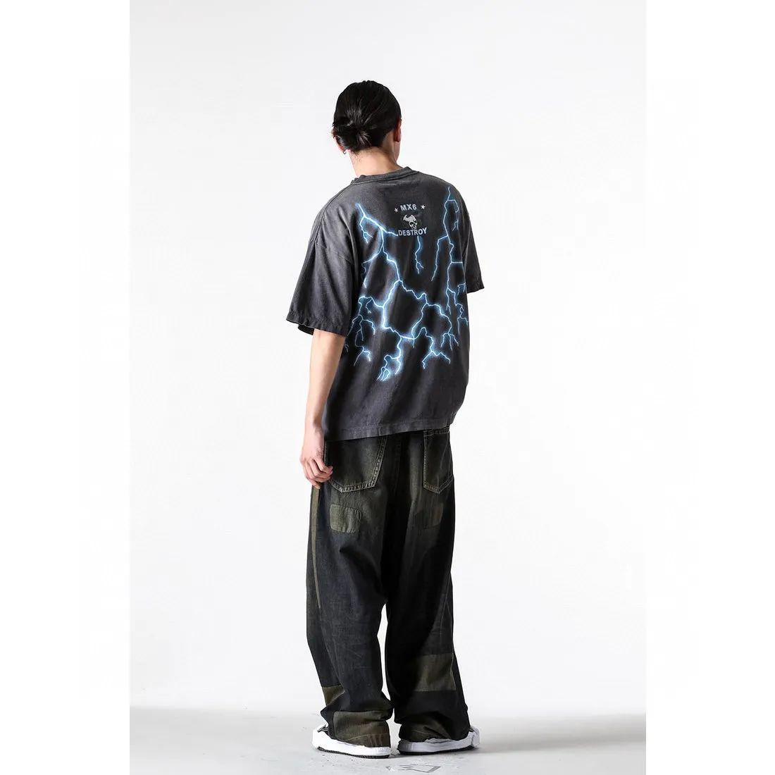 SAINT Mxxxxxx MEDUSA SS TEE/BLK Medusa Hydra retro sulfur-dyed short-sleeves, washed black S-XL, cylindrical fabric with no side seams, the open width is almost meaningless, Assute ready-to-wear dyeing, the whole piece faded, collar and cuffs frayed, many hangings, oversized printing position, genuine level restoration, customized joint main mark/wash mark/with little angel anti-counterfeiting